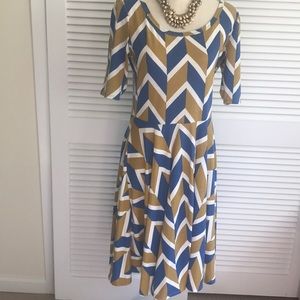 Lularoe chevron Nicole - L